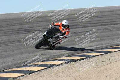 media/Oct-13-2025-Moto Forza (Mon) [[a66d839500]]/4-C Group/Session 2 (Bowl)/